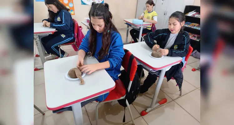 A proposta gerou impactos diretos, com o aumento do engajamento e participação dos alunos na busca por livros e na compreensão dos benefícios da leitura.
