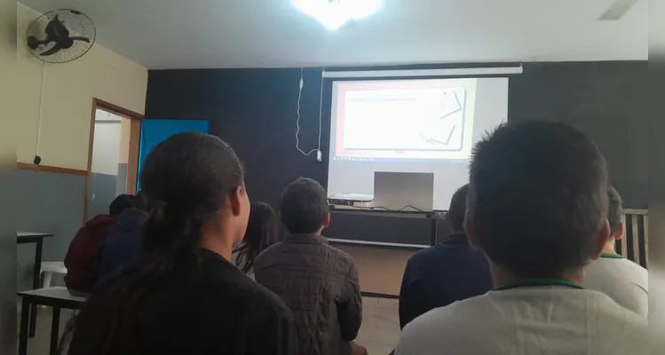 Veja como foi o trabalho dentro e fora da sala de aula.