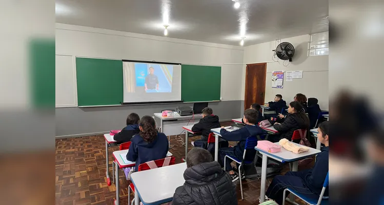 A classe desenvolveu uma série de atividades baseadas na videoaula especial sobre os cuidados com a saúde nas férias.