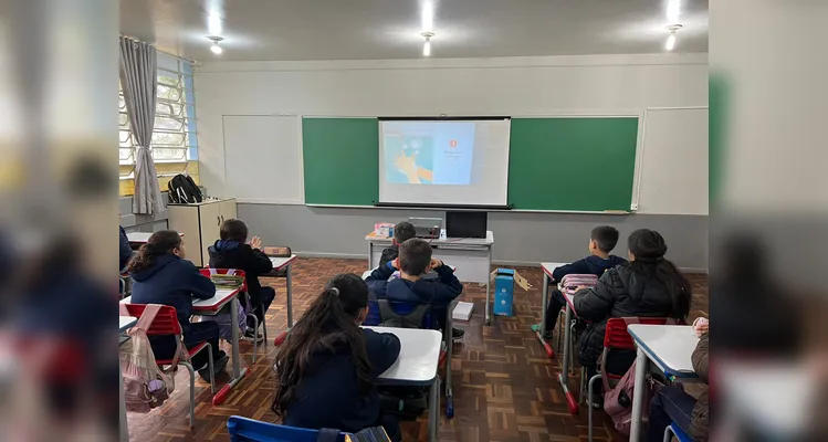 A classe desenvolveu uma série de atividades baseadas na videoaula especial sobre os cuidados com a saúde nas férias.