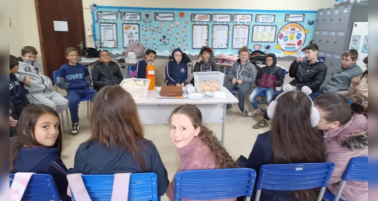 Veja como foi o trabalho em sala de aula e os registros dos alunos em casa.