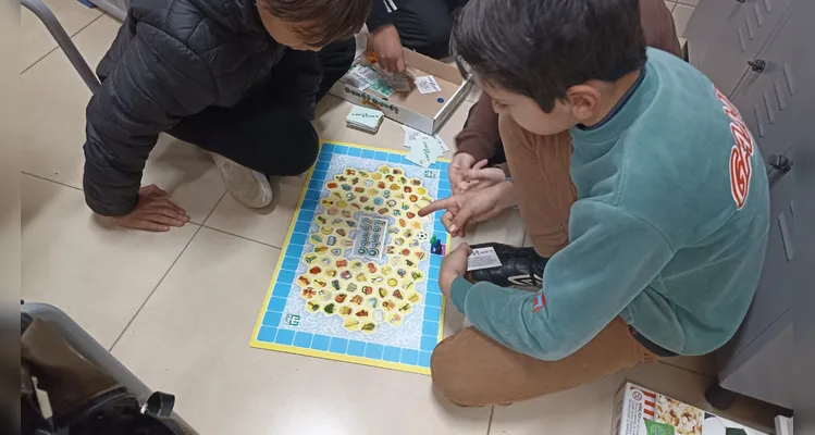 Veja como foi o trabalho em sala de aula e os registros dos alunos em casa.