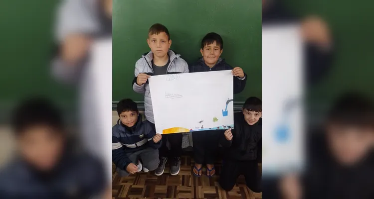 Educandos puderam realizar produções que sintetizaram conhecimentos adquiridos em sala.