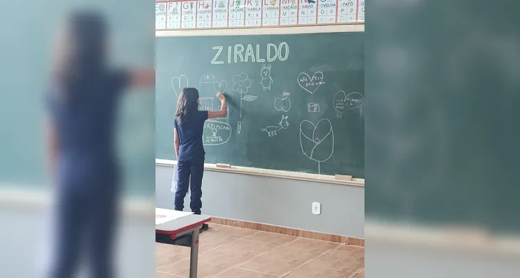 Veja a série de registros do amplo trabalho em sala de aula.