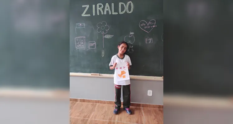 Veja a série de registros do amplo trabalho em sala de aula.