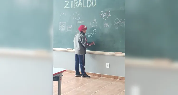 Veja a série de registros do amplo trabalho em sala de aula.