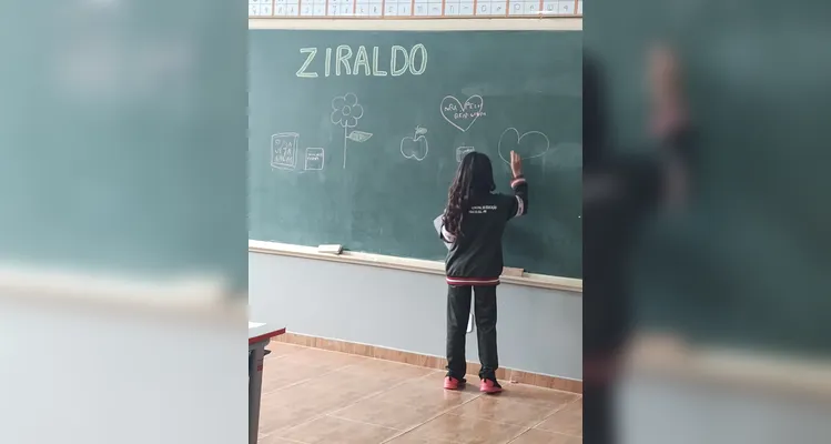 Veja a série de registros do amplo trabalho em sala de aula.