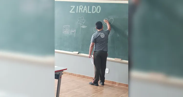 Veja a série de registros do amplo trabalho em sala de aula.