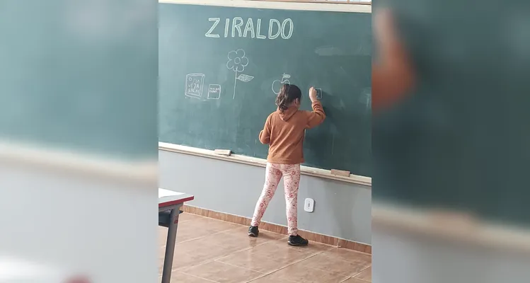 Veja a série de registros do amplo trabalho em sala de aula.