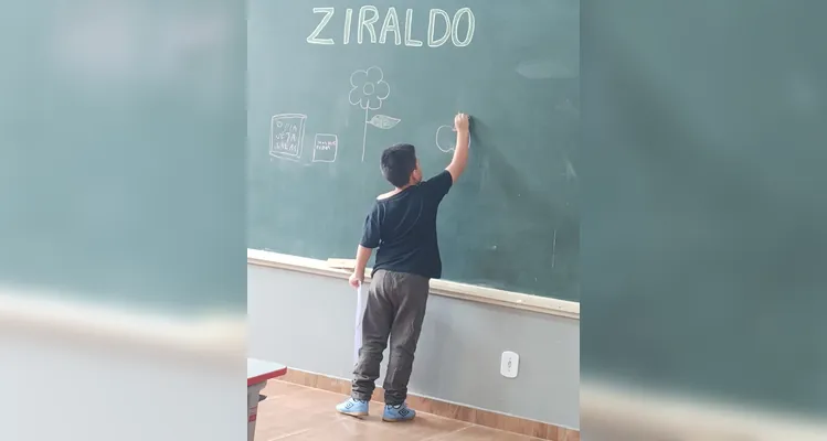 Veja a série de registros do amplo trabalho em sala de aula.