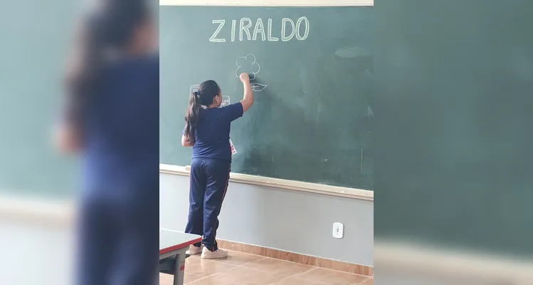 Veja a série de registros do amplo trabalho em sala de aula.