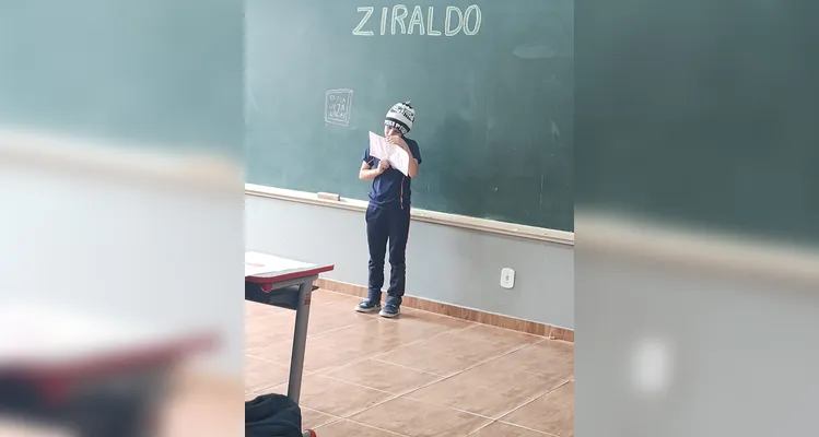 Veja a série de registros do amplo trabalho em sala de aula.