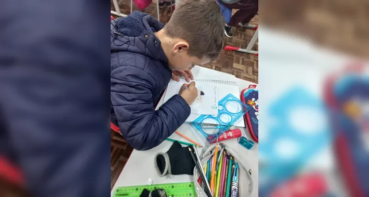 Trabalho artístico movimentou a sala de aula.