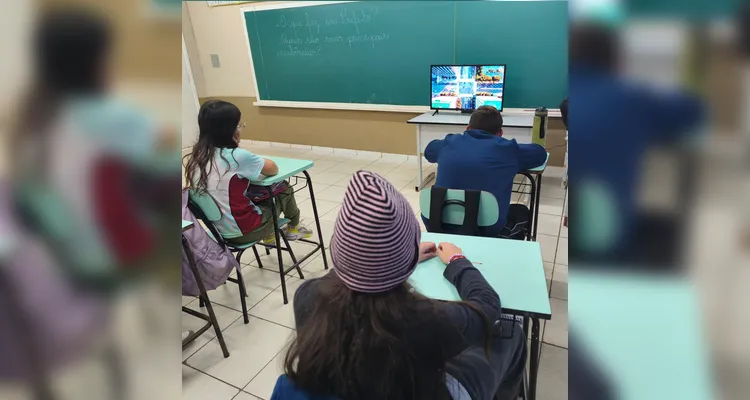Veja a série de registros do trabalho em sala de aula e na Prefeitura.