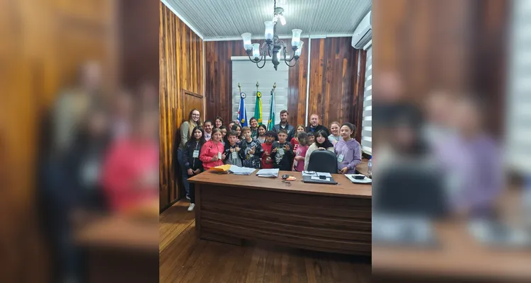 Veja a série de registros do trabalho em sala de aula e na Prefeitura.