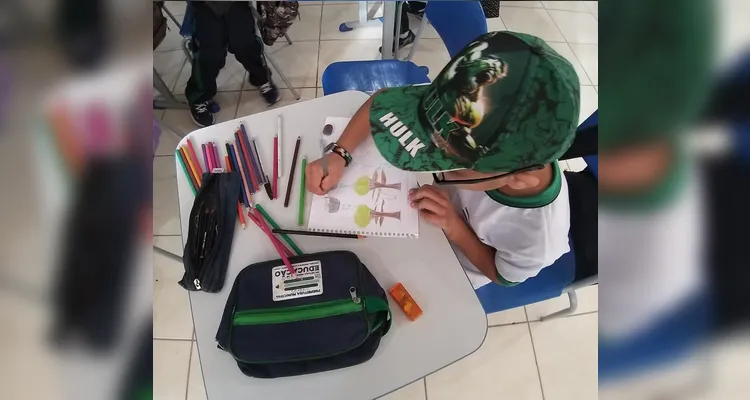 Veja os registros do trabalho artístico em sala de aula.