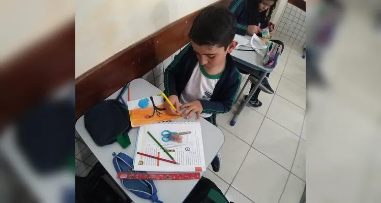 Veja os registros do trabalho artístico em sala de aula.