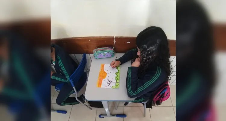 Veja os registros do trabalho artístico em sala de aula.