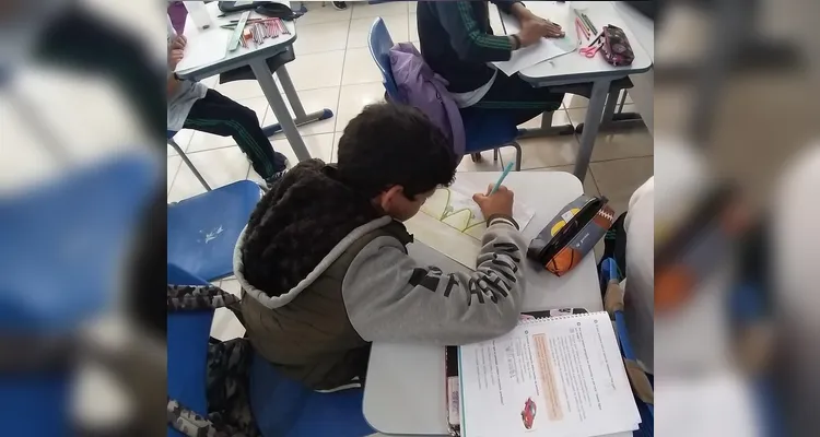 Veja os registros do trabalho artístico em sala de aula.