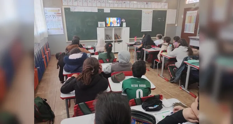 Veja a série de registros do amplo trabalho em sala de aula.