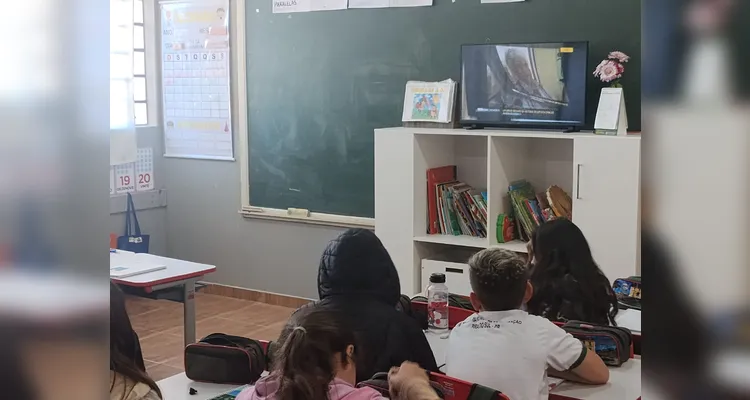 Veja a série de registros do amplo trabalho em sala de aula.