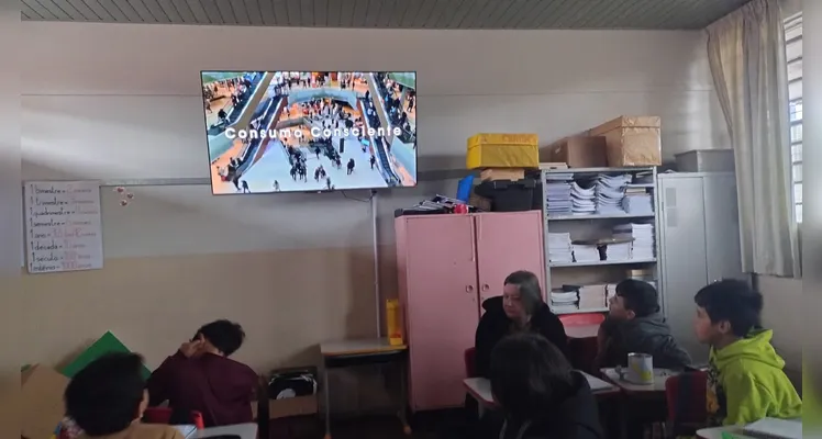 Veja como foi o trabalho em sala de aula.