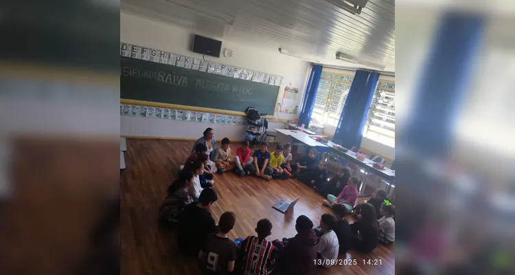 Confira os registros do trabalho em sala de aula.