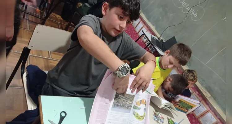 Confira os registros do trabalho em sala de aula.