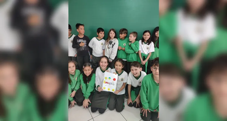 Confira momentos do trabalho em sala de aula.