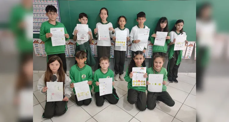 Confira momentos do trabalho em sala de aula.