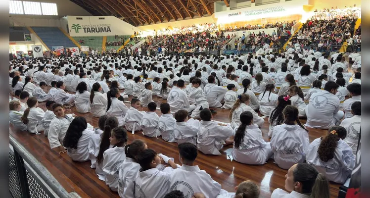 Veja alguns registros da cerimônia que contagiou os educandos.
