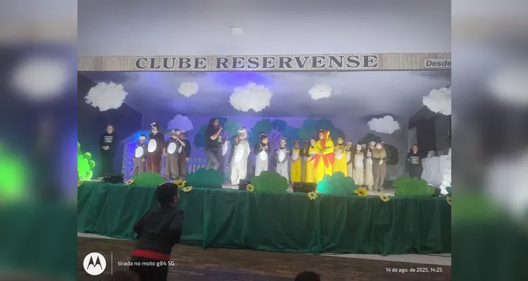 Confira a série de registros da ampla encenação realizada pelos educandos.