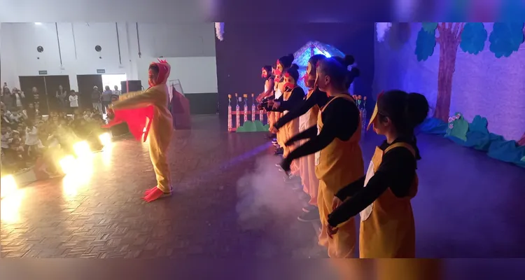 Confira a série de registros da ampla encenação realizada pelos educandos.
