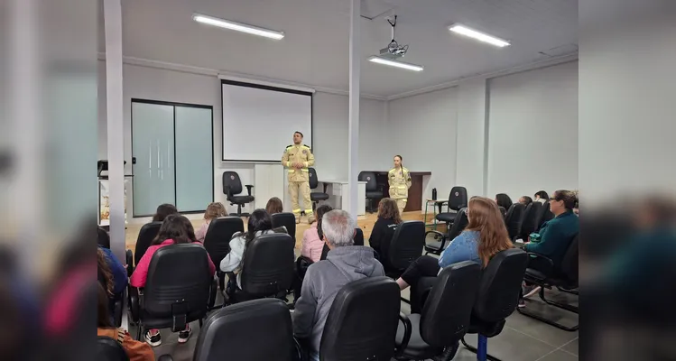 Confira a série de registros dos educandos no local.