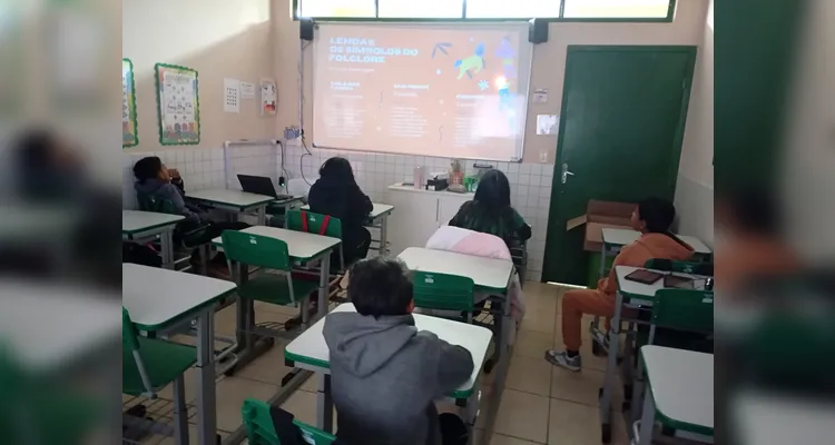 Veja os registros do amplo trabalho em sala de aula.