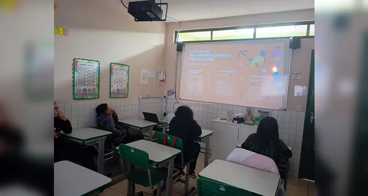 Veja os registros do amplo trabalho em sala de aula.