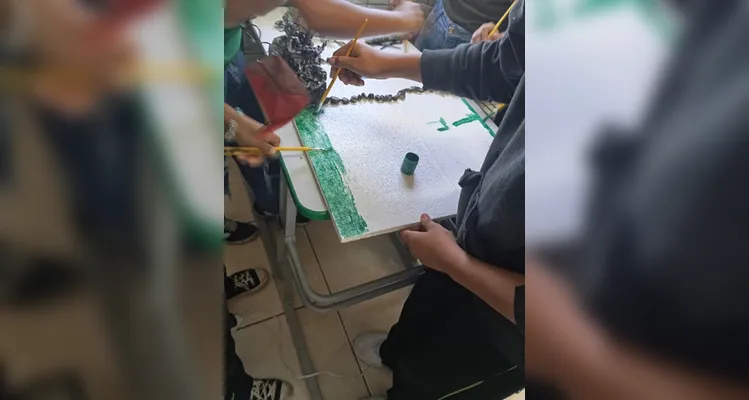 Veja os registros do amplo trabalho em sala de aula.