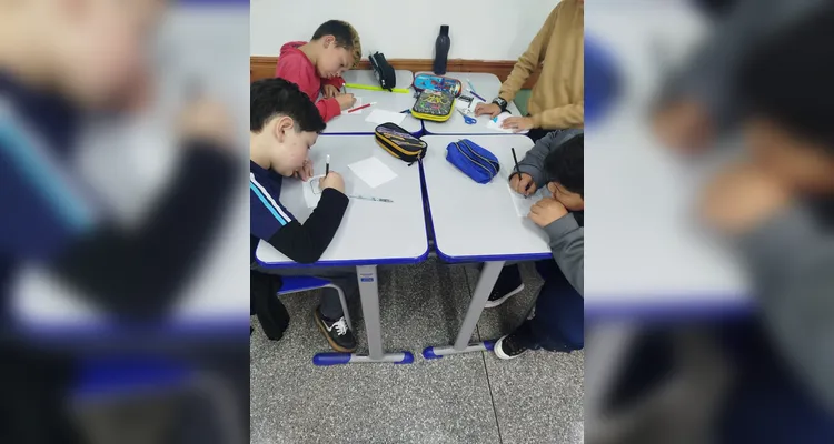 Veja alguns registros do trabalho em sala de aula.