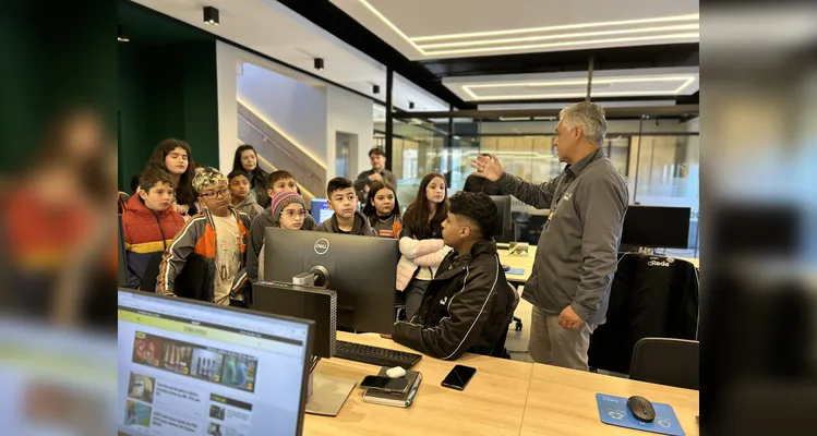 Confira como foi a visita da turma à sede do Grupo aRede.