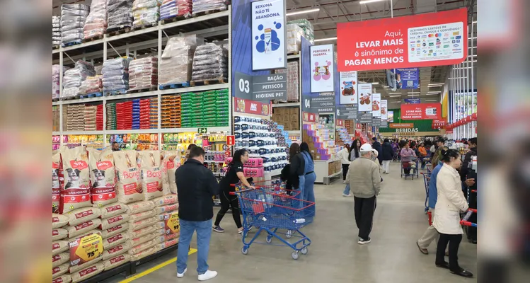 Max inaugura unidade inédita em Castro e gera 250 empregos diretos
