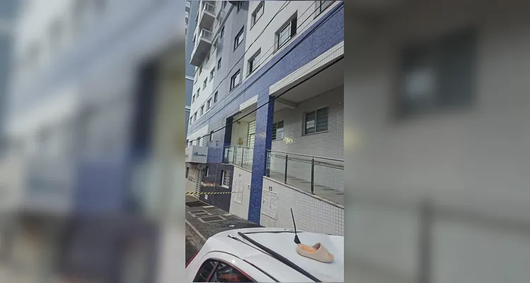 Grave: universitária cai de 3º andar de edifício no centro de Ponta Grossa
