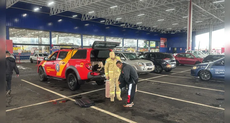 Mais de 600 imóveis foram danificados por forte chuva de granizo em Castro