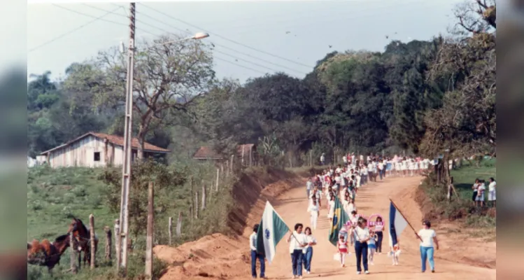 Museu Cenas revela imagens de álbuns escolares de PG em nova exposição