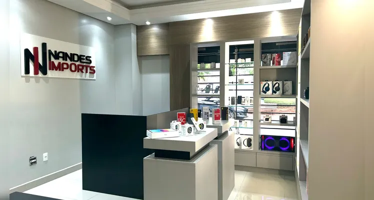 Nandes Imports inaugura em PG com uma vasta variedade de produtos e celulares