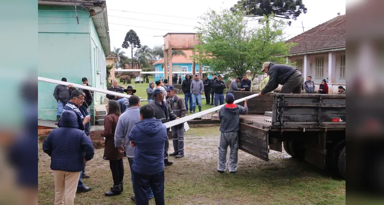 Defesa Civil encaminha 5,2 mil telhas para famílias afetadas por chuva de granizo em Castro