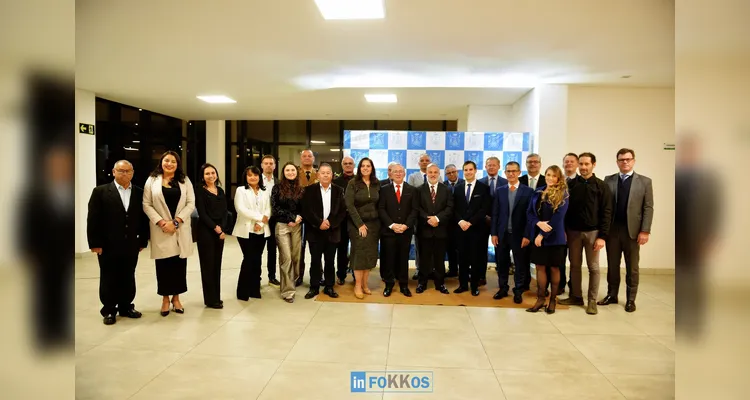 Confira imagens da cerimônia de entrega dos títulos de cidadania em PG