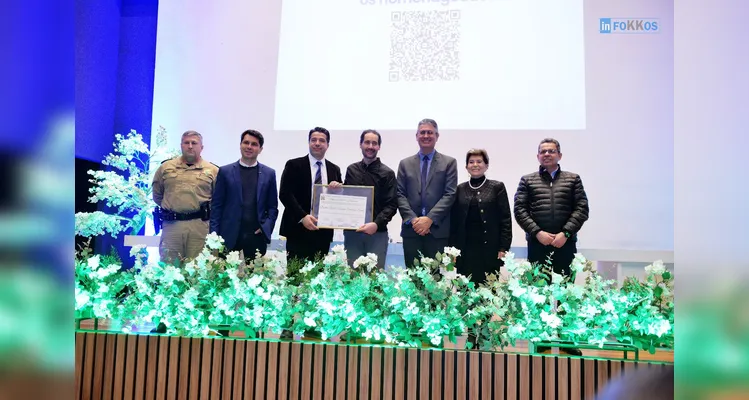 Confira imagens da cerimônia de entrega dos títulos de cidadania em PG