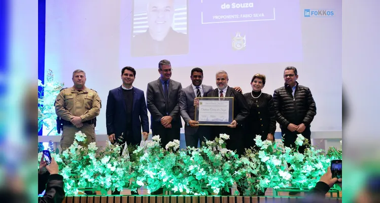 Confira imagens da cerimônia de entrega dos títulos de cidadania em PG