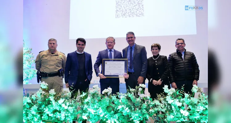 Confira imagens da cerimônia de entrega dos títulos de cidadania em PG