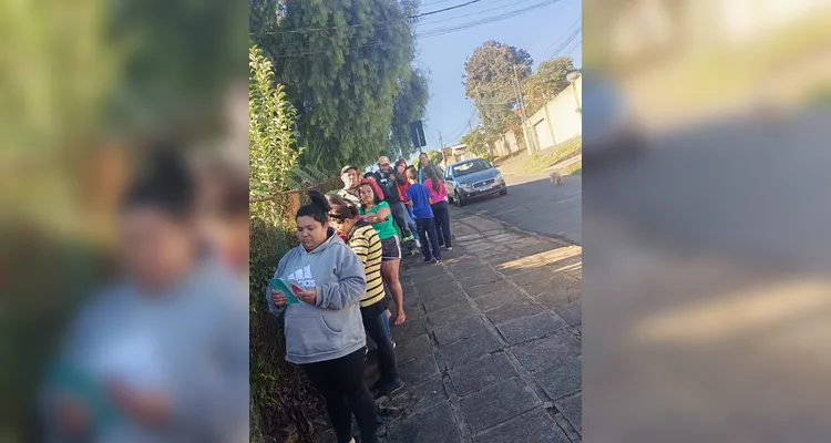A partir dos estudos realizados em sala, a turma realizou apresentações nas demais turmas da escola e distribuiu folders informativos aos familiares dos educandos.